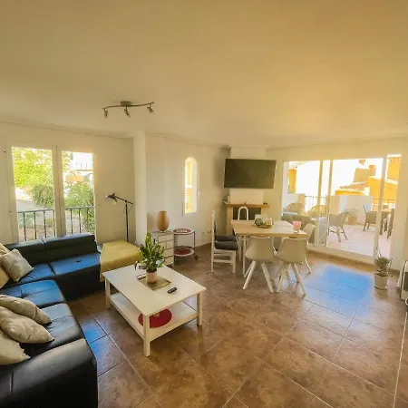 בית נופש Charming Townhouse With Sea Views & Pool In Altea *