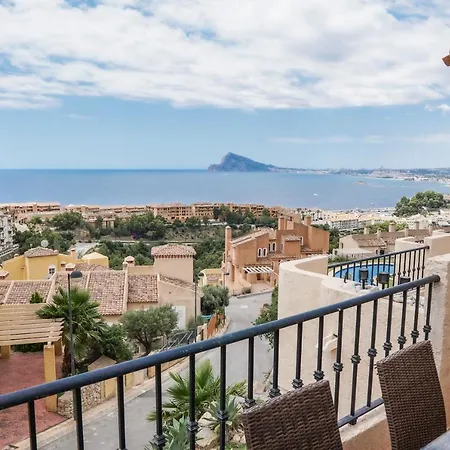 Nyaraló Charming Townhouse With Sea Views & Pool In Altea *