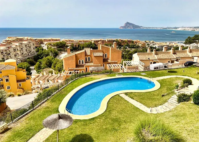 Charming Townhouse With Sea Views & Pool In Altea Ferienhaus Calp